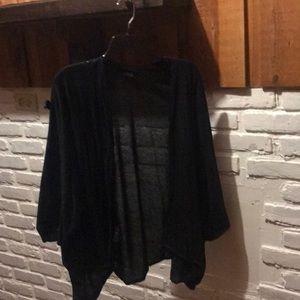 Black short sleeved shell.